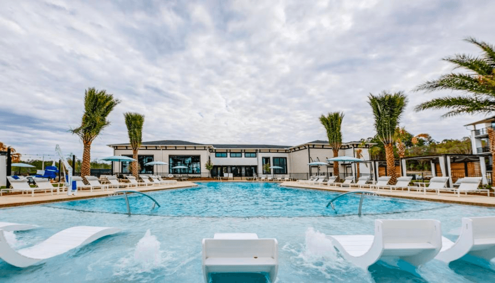 Tanning pool